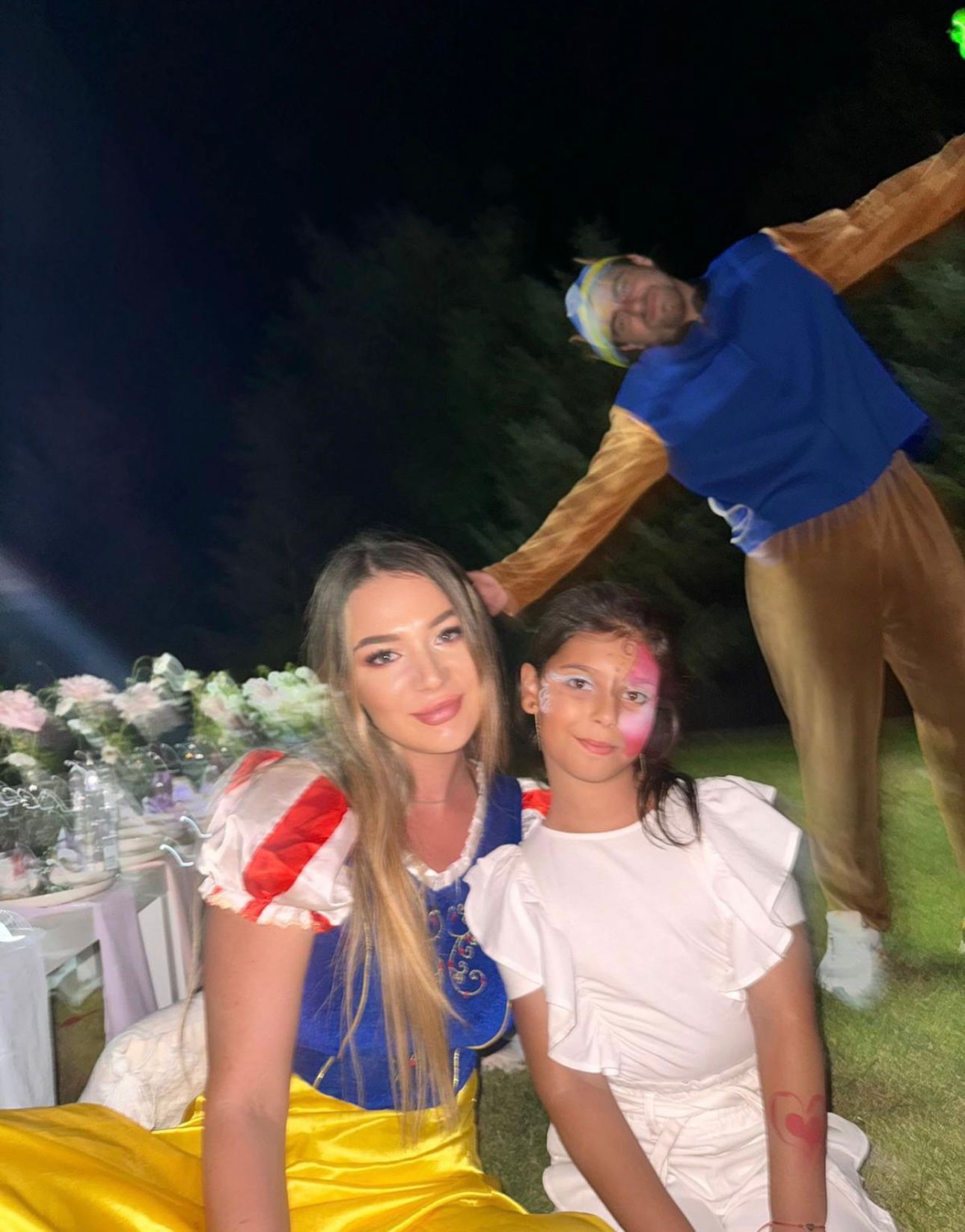 Copii la petrecere